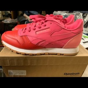 Women’s Reebok Leather Juniors/Big Kids size 6.5
